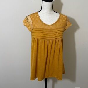 Hint of Mint Gold Pleated Blouse Relaxed Fit